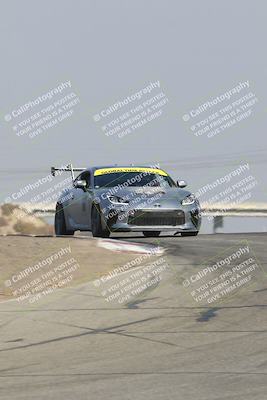 media/Nov-10-2024-GTA Finals Buttonwillow (Sun) [[9486b6e4c5]]/Group 4/Session 2 (Grapevine Exit)/